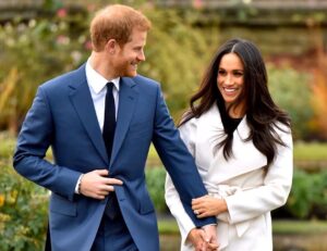 Meghan Markle e il Principe Harry per mano