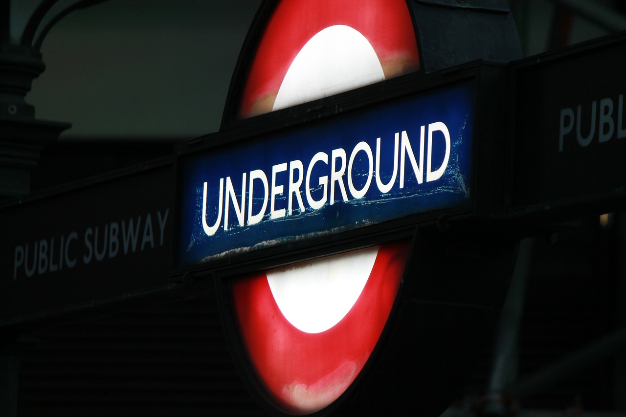 Insegna underground Londra