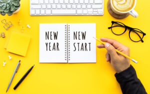 Quaderno con scritta new year e new start