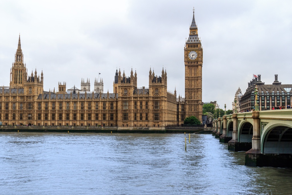 Vista di westminster dal tamigi