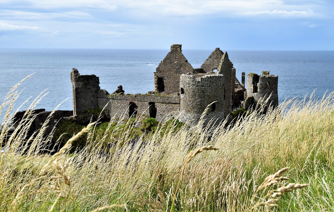 Castello di dunluce nell'irlanda del nord