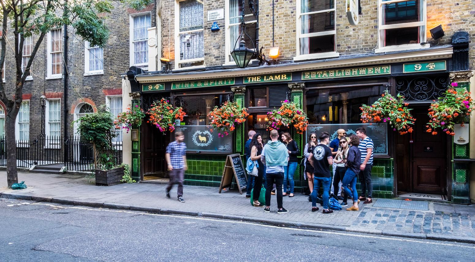 5 pub da non perdere in Inghilterra Foto da http://www.thelamblondon.com/