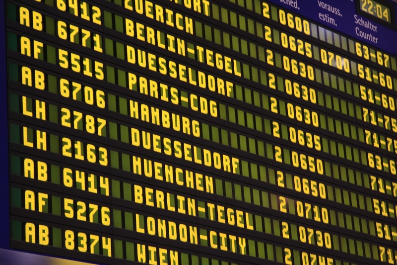 Cosa fare al check in e ai controlli di sicurezza in aeroporto Cosa fare al check in e ai controlli di sicurezza in aeroporto