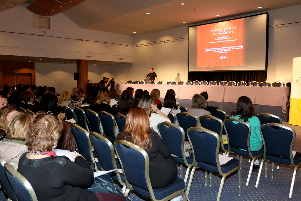 Language Teaching as a Performing Art di Mark Almond IMG_0204