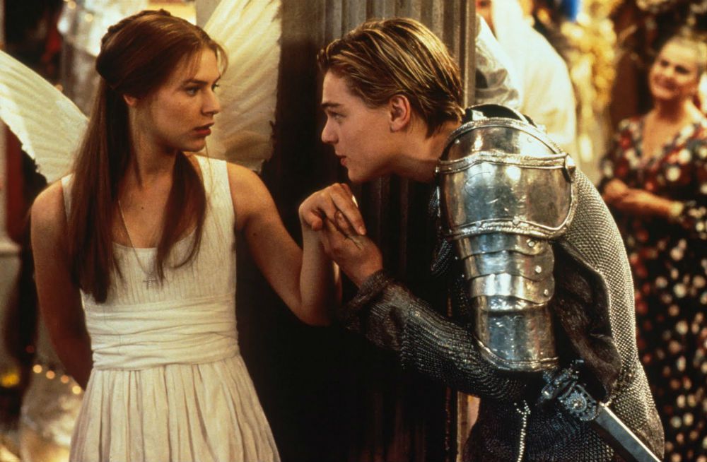 Valentine’s Day with Shakespeare . Love in Shakespeare or Shakespeare in love? Scena film Romeo + Giulietta 1996