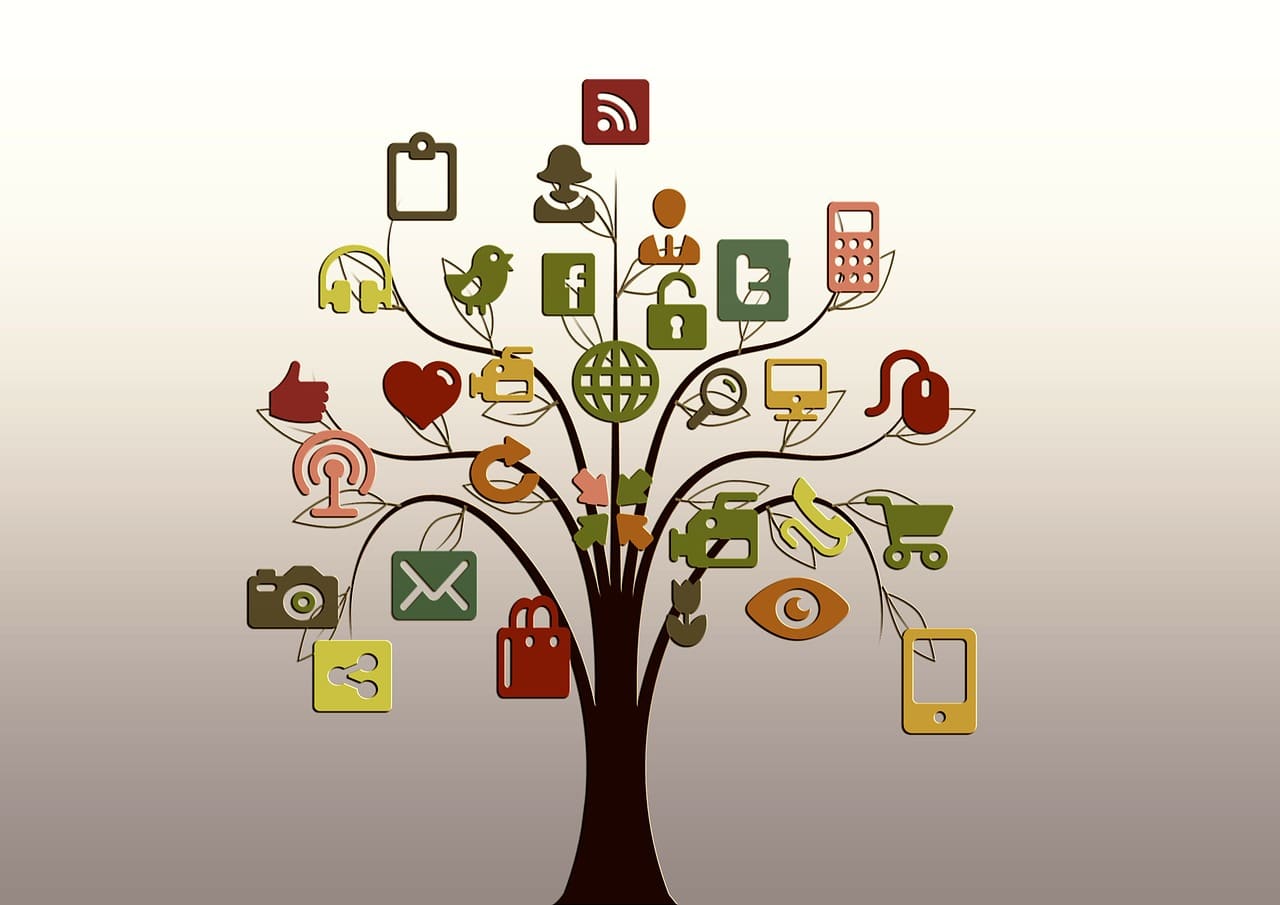 Come internet e le tecnologie possono cambiare la scuola Illustrazione albero con icone digitali