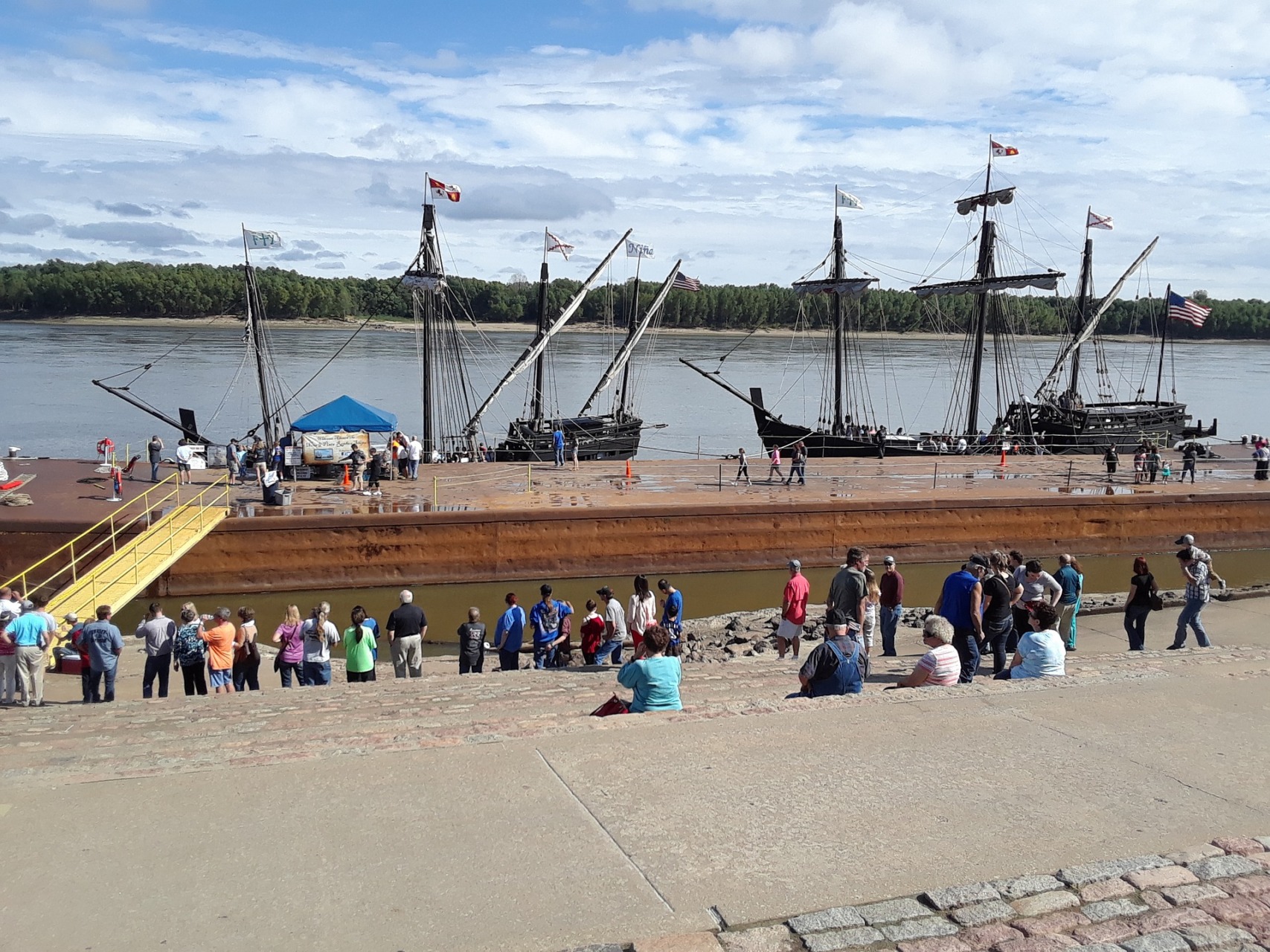 Il Columbus Day: cosa è, perchè si festeggia e come si è evoluto Riproduzione delle caravelle Nina e Pinta