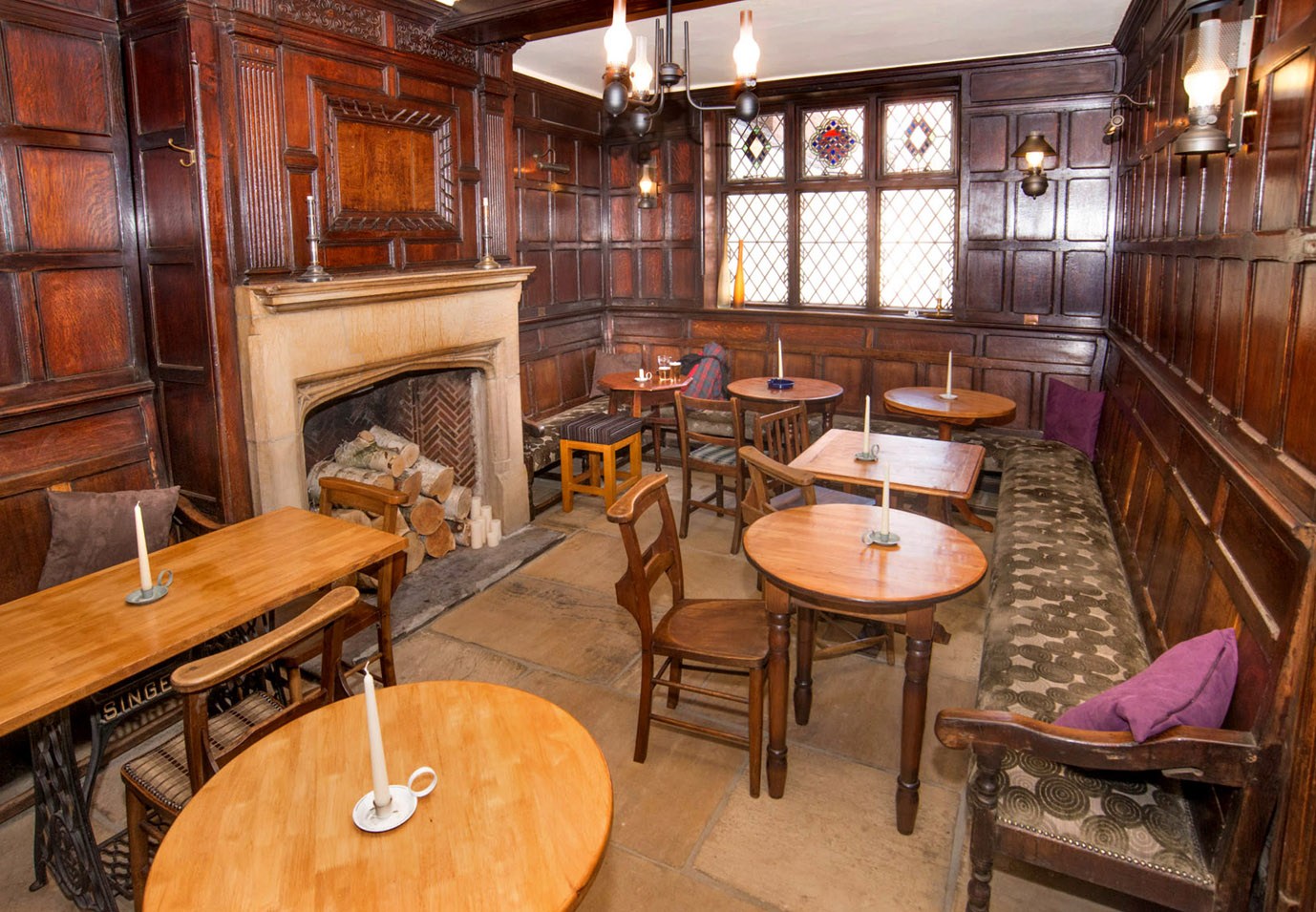 5 pub da non perdere in Inghilterra Foto da http://the-cardinals-hat.co.uk/