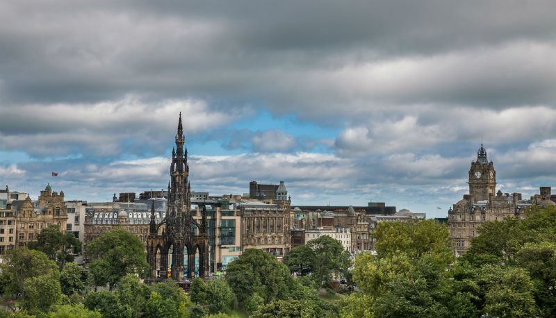 5 Luoghi nel mondo dove trascorrere una notte di Halloween da paura Veduta di Edimburgo