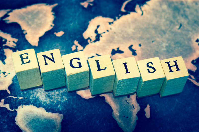 I luoghi dove si parla inglese... che non ti aspetti cartina con sopra cubetti in legno che formano la parola english