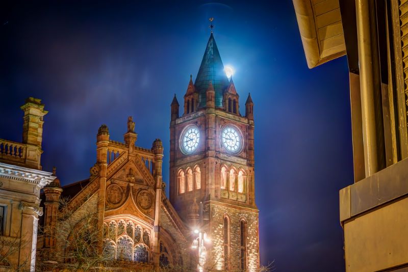 5 Luoghi nel mondo dove trascorrere una notte di Halloween da paura londonderry