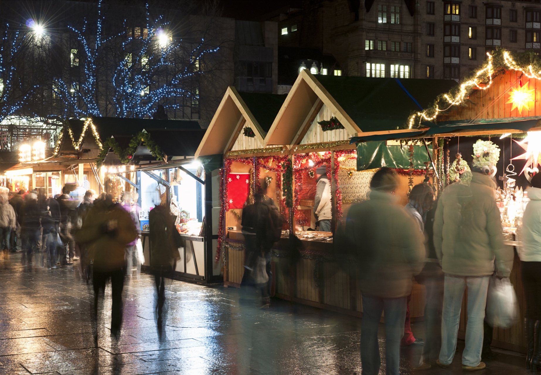 Natale in Scozia: ecco come si festeggia Shopping at Christmas Markets