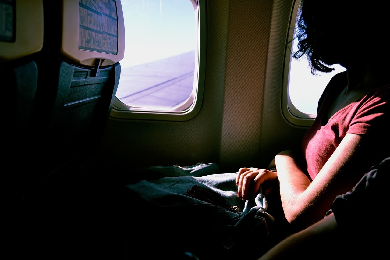 Perché quando voliamo abbiamo l'impressione che l'aereo vada piano? Passeggero in aereo