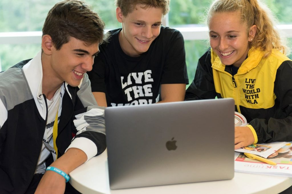 Vacanza studio virtuale: tutto quello che c’è da sapere Vacanza studio virtuale: tutto quello che c’è da sapere