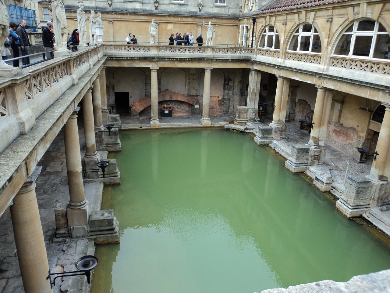 8 Attrazioni imperdibili in Inghilterra Roman Bath UK