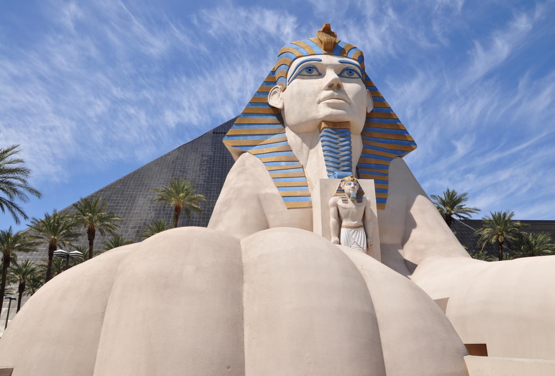 Las Vegas: 10 curiosità che non sapevi Sfinge dell'hotel Luxor a Las vegas