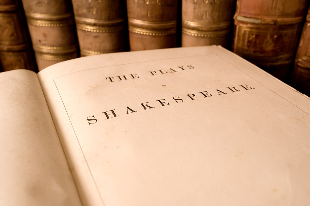 Lesson Plan: Il teatro inglese Opere di Shakespeare