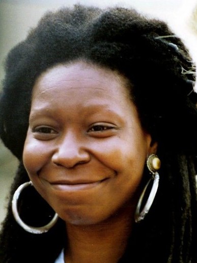 40 personaggi famosi nati nelle città delle nostre vacanze studio Whoopi Goldberg attrice afroamericana