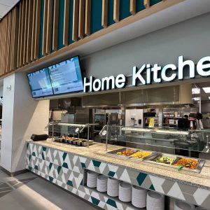 Toronto-metropolitan-home-kitchen-3